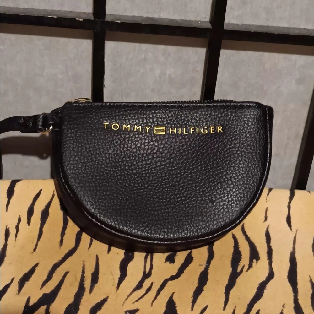 Tommy Hilfiger Black Pebble Leather Wristlet